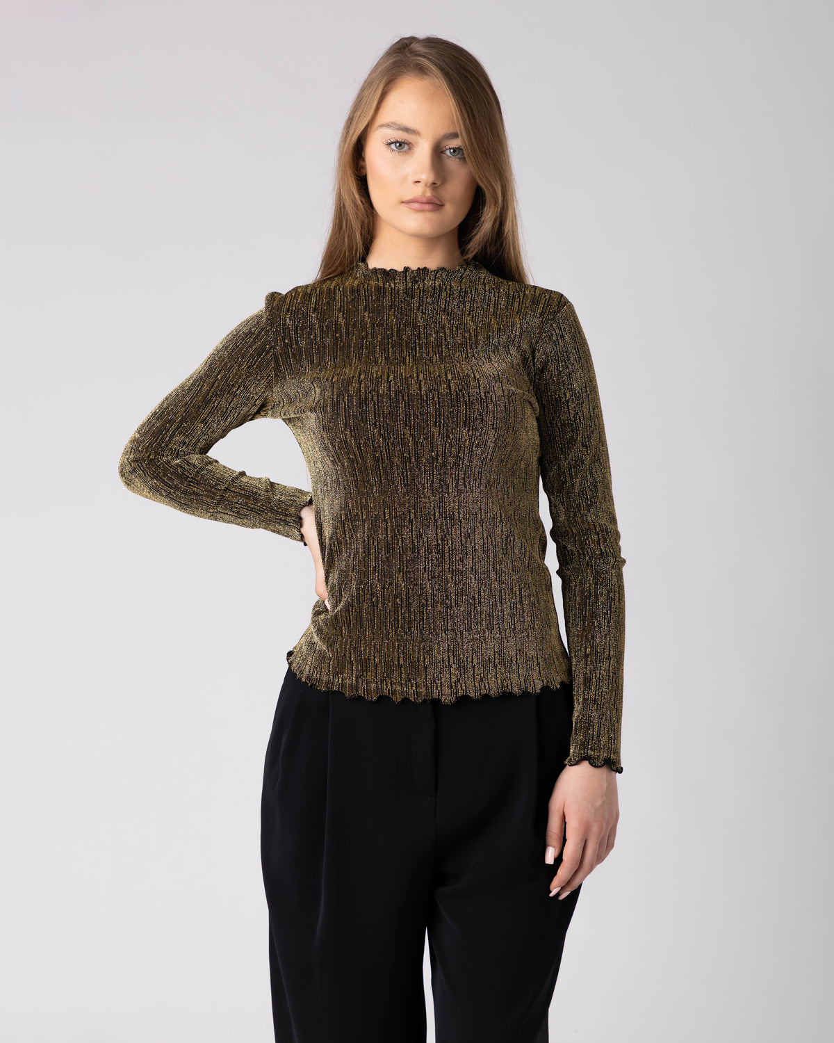 Vira Fitted Top