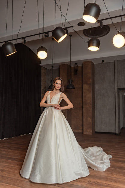 Wedding dress