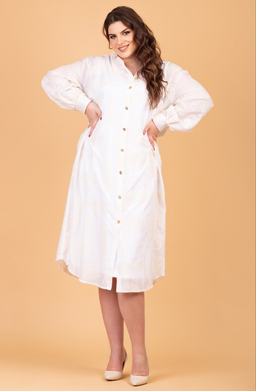 White textured shirt-dress