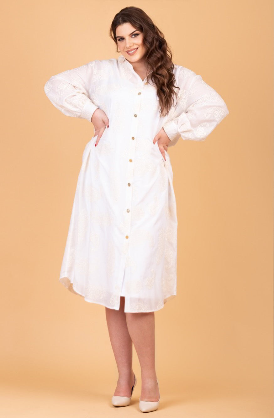 Бела текстура кошула-фустан