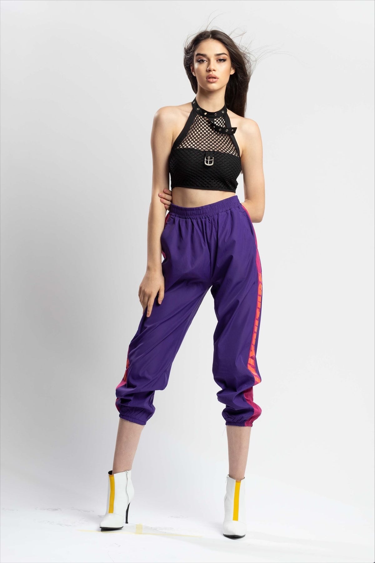 Виолетови спортски панталони