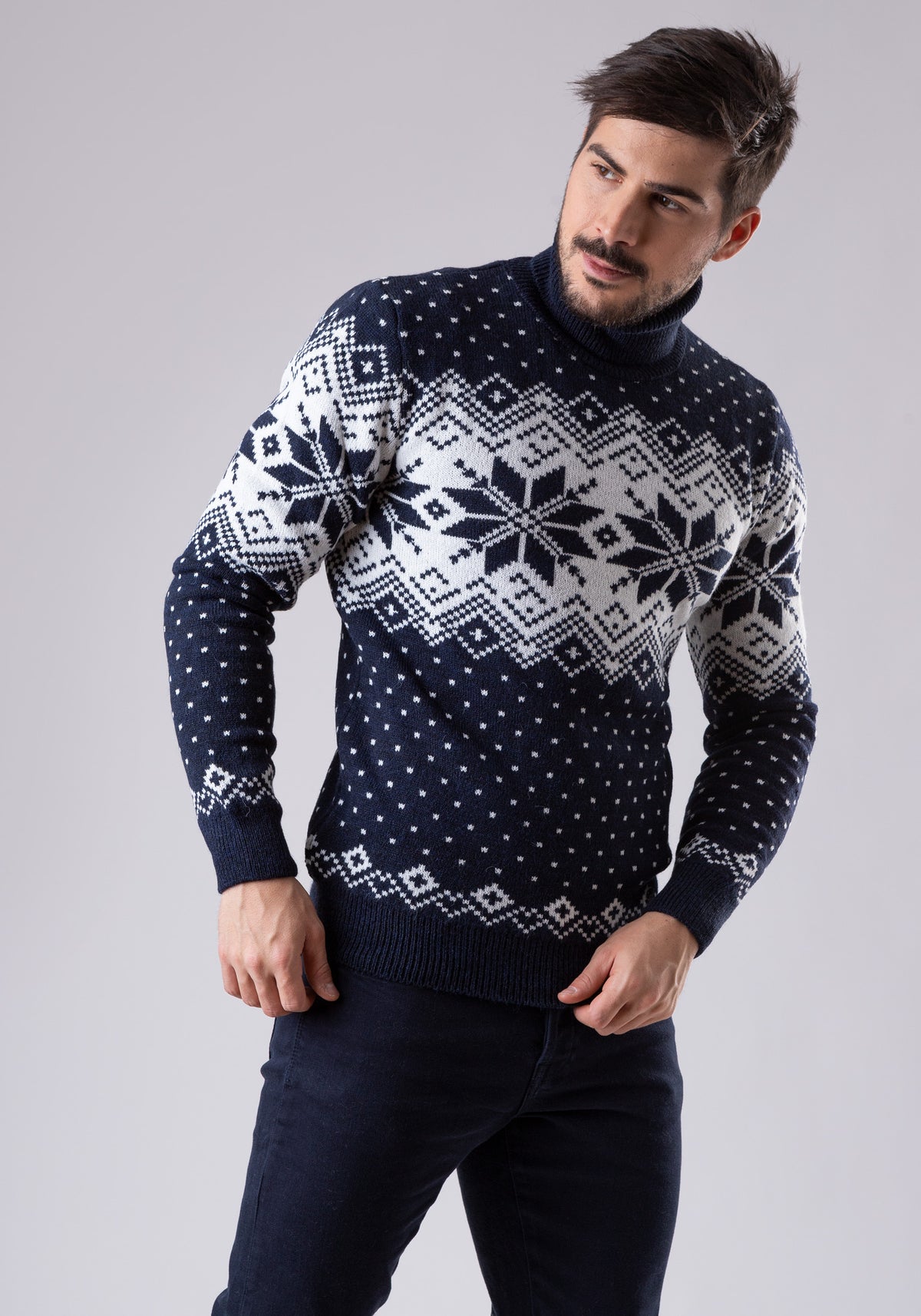 Knitted sweater dark blue