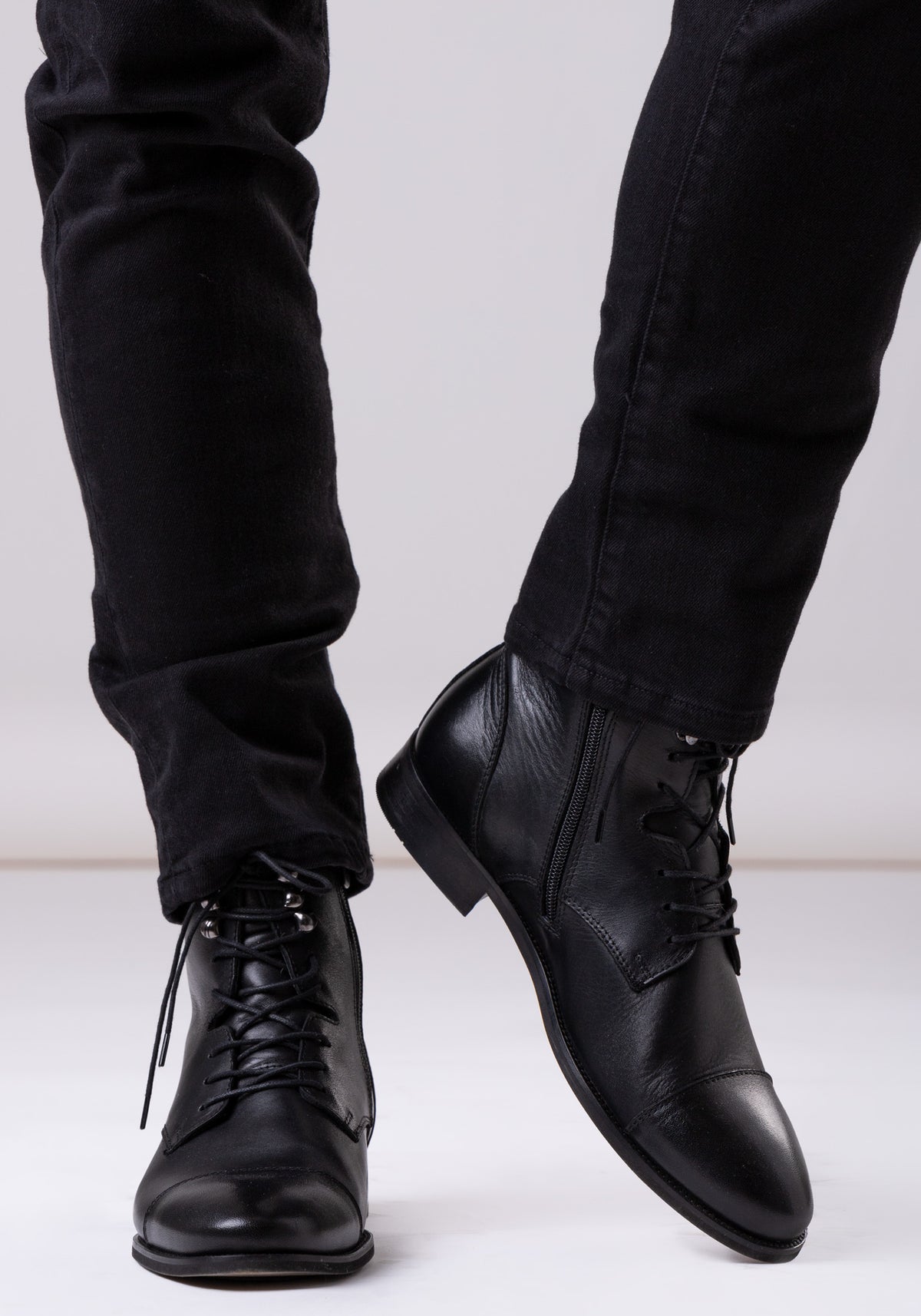 Boots black